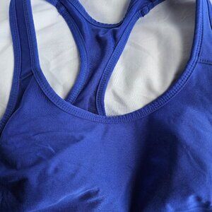 Avia Racerback Sports bra Size M